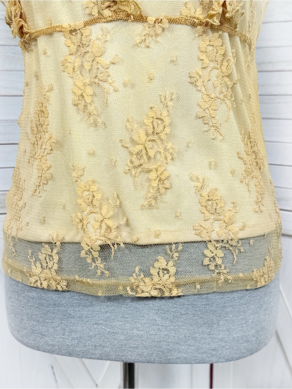 Vintage Y2K Moda International Lace Coquette Fairy Ruffle Top Medium Beige Boho - Picture 6 of 11